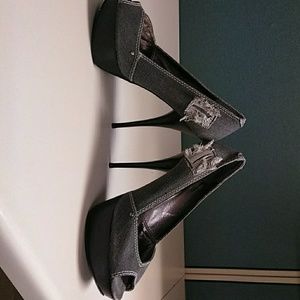 Baker plaform heel shoe